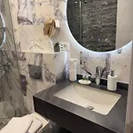 بيت ضيافة Mavcity Boutique كونستانتا